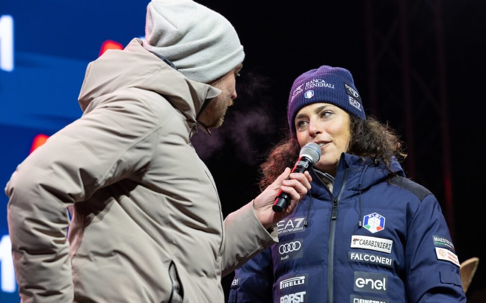 Federica Brignone beim Interview. – Foto: GEPA pictures