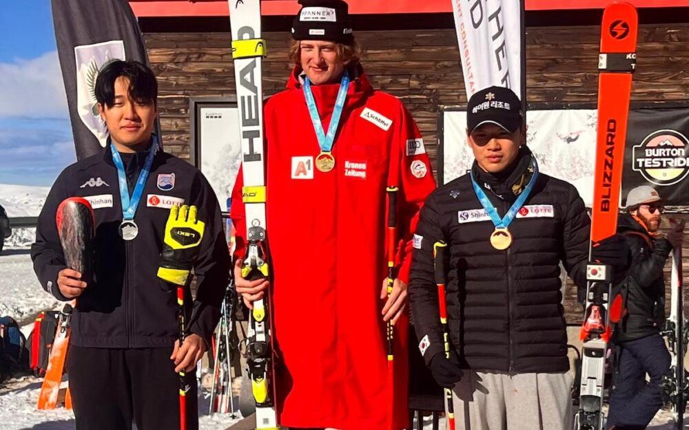 Comeback mit Rennsieg: Armin Dornauer (Mitte) gewinnt in Cardrona. – Fotos: GEPA pictures / zvg