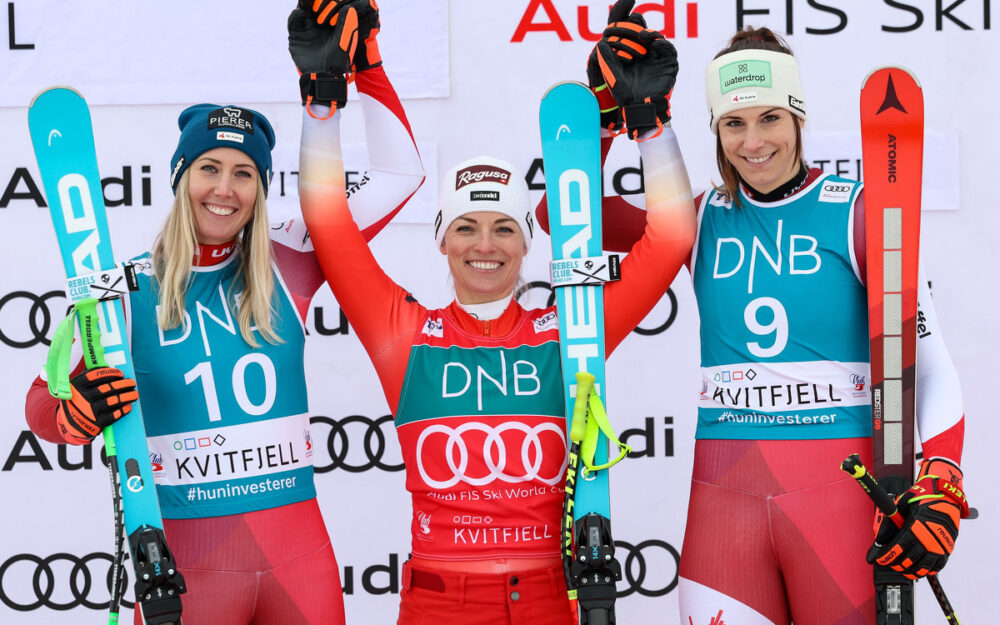 Cornelia Hütter, Lara Gut Behrami und Mirjam Puchner (v.l.) in Kvitfjell beim "Gruppenbild". – Foto: GEPA pictures