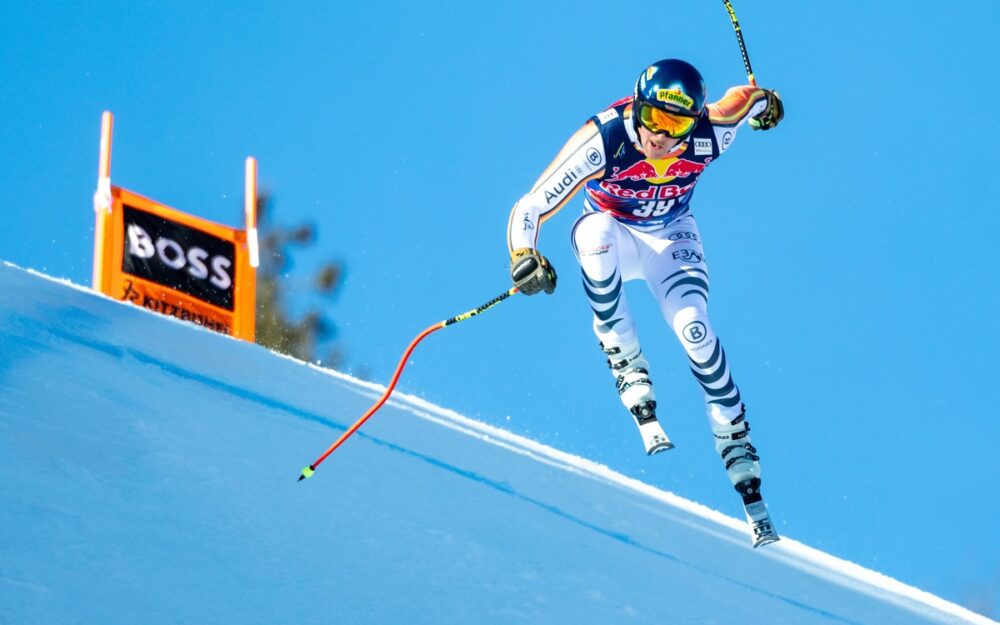 Simon Jocher beim 1. Training. – Foto: GEPA pictures