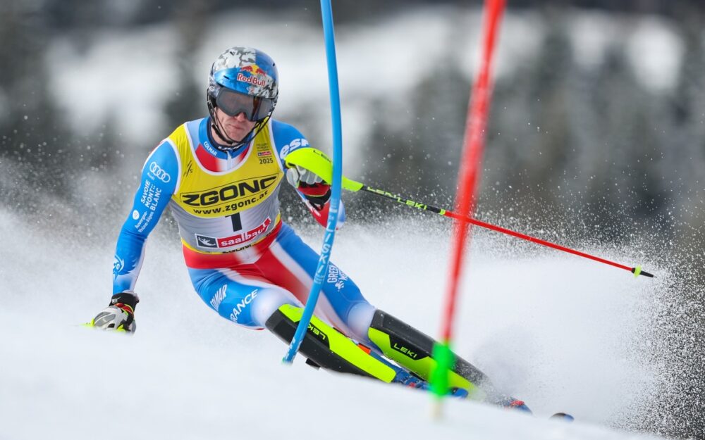 Clement Noel mit Startnummer 1 zur Bestzeit. – Foto: GEPA pictures