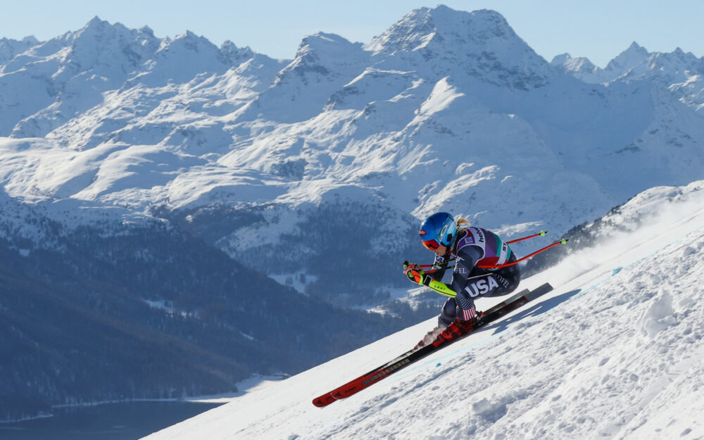 Mikaela Shiffrin auf ihrer Fahrt zum Sieg in St. Moritz. – Foto: GEPA pictures