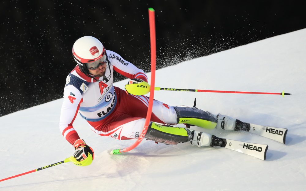 Der Österreicher Johannes Strolz liegt nach dem 1. Lauf des Slaloms in Flachau voran. – Foto: GEPA pictures