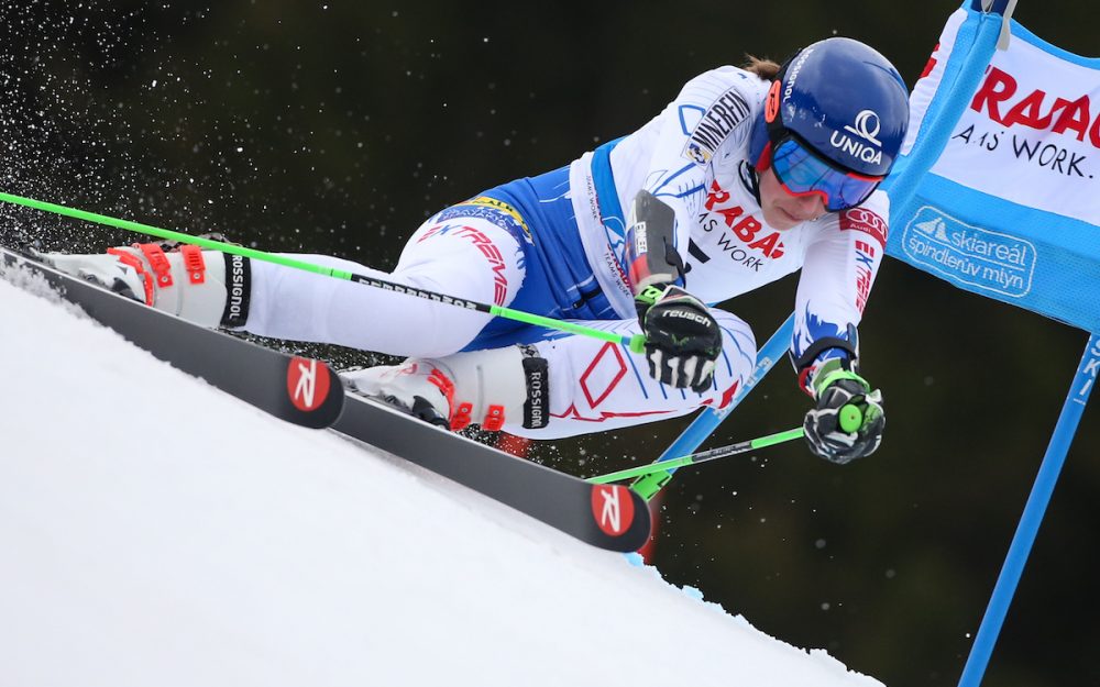 Petra Vlhova liegt nach dem 1. Lauf des Riesenslaloms von Spindlermühle in Front. – Foto: GEPA pictures