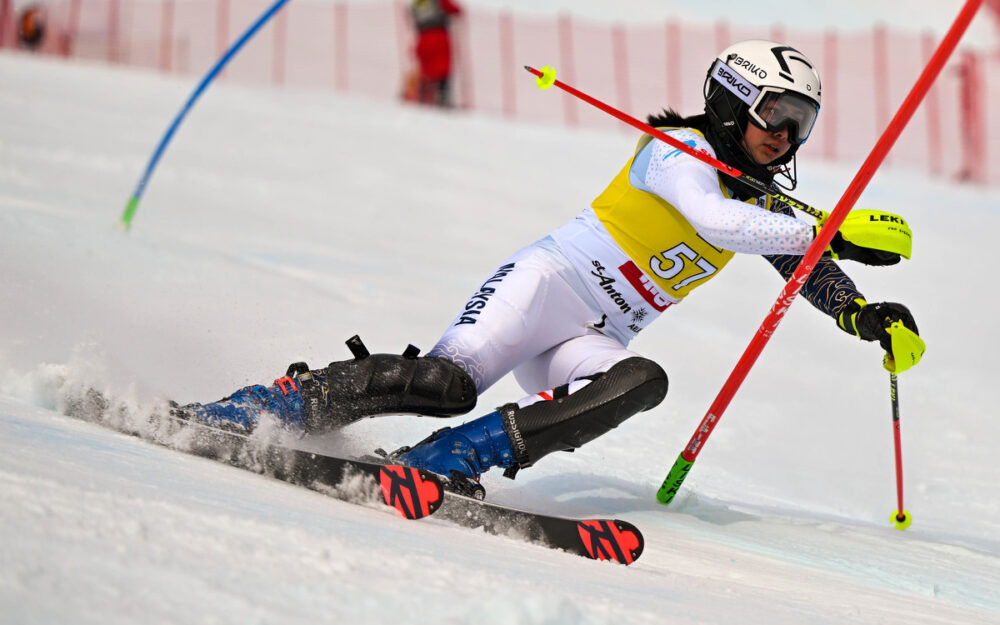 Aruwin Salehhuddin – hier bei den Junioren-Weltmeisterschaften von St. Anton – hat am Montag Malaysia den ersten Sieg in einem FIS-Rennen beschert. – Foto: GEPA pictures